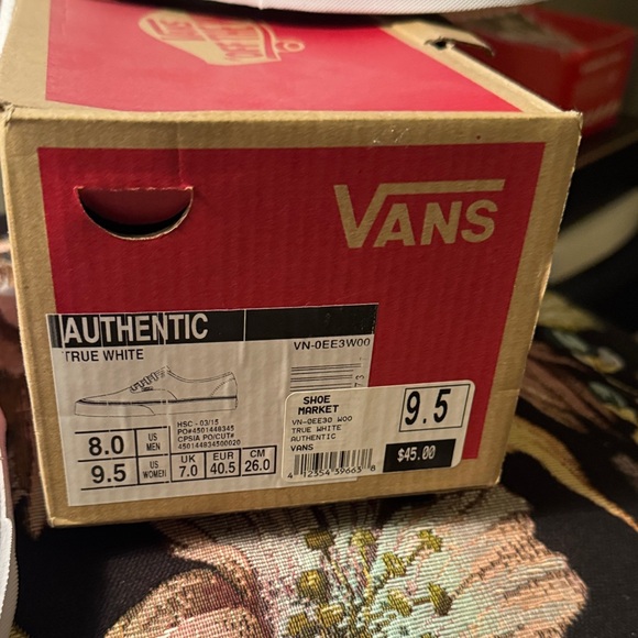 Vans White Women's Sneakers - Picture 4 of 4